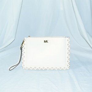 Michael Kors Stylish Off-White Wristlet: Stylish Cream Clutch Luxury Bag